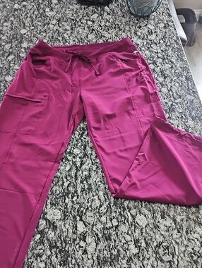 Cherokee Infinity Scrub Set In Wine